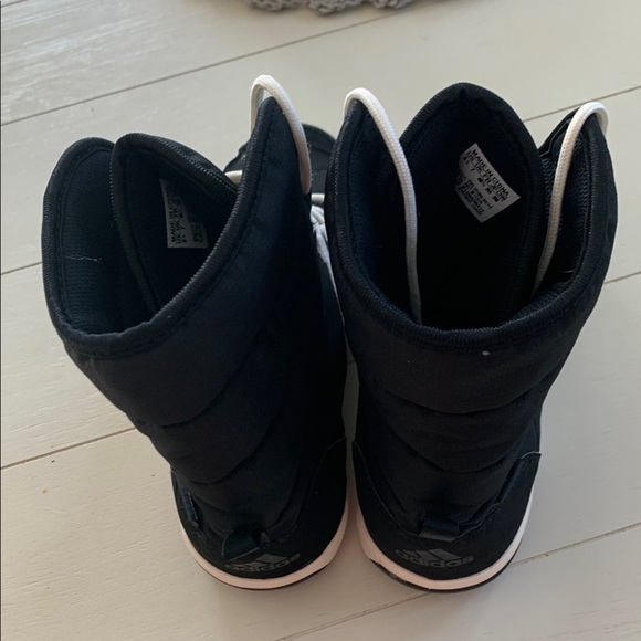 Adidas Choleah Terrex
Snow Boot - Picture 2 of 7